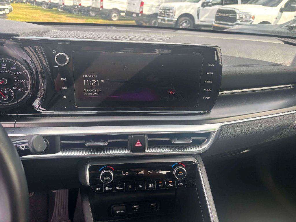 Used 2023 Kia K5 GT FWD image 27