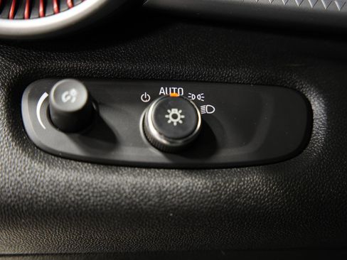 Used 2024 Chevrolet Trax RS w/ Driver Confidence Package image 25