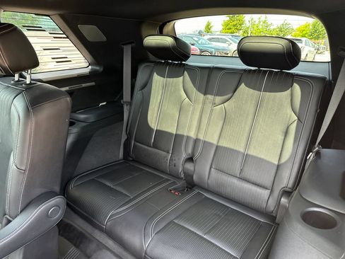 Used 2026 Cadillac Vistiq Sport w/ LPO, Floor Liner Package AWD/4WD image 37