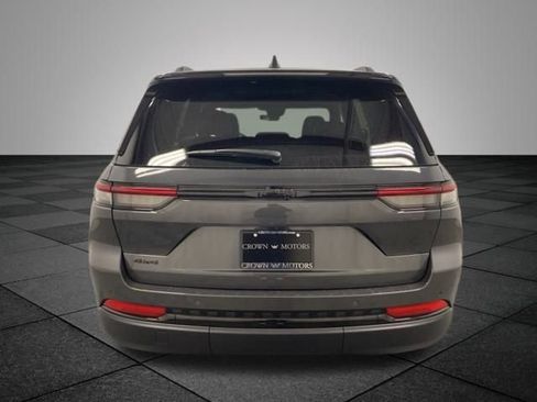 New 2025 Jeep Grand Cherokee Limited image 5