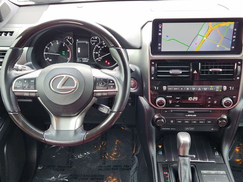 Used 2022 Lexus GX 460 Luxury w/ Off Road Package image 32