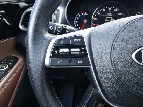 Used 2020 Kia Sorento SX FWD image 23