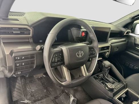 Certified 2026 Toyota Tacoma TRD Off-Road AWD/4WD image 10