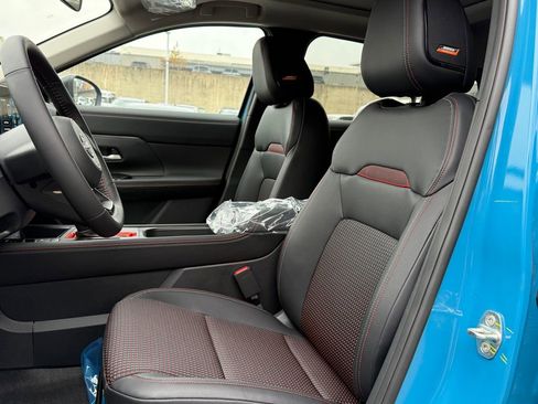 New 2026 Nissan Kicks SR w/ SR Premium Package image 15