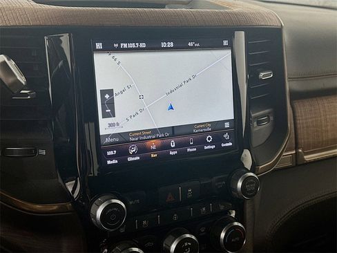 Used 2019 RAM 3500 Limited image 19