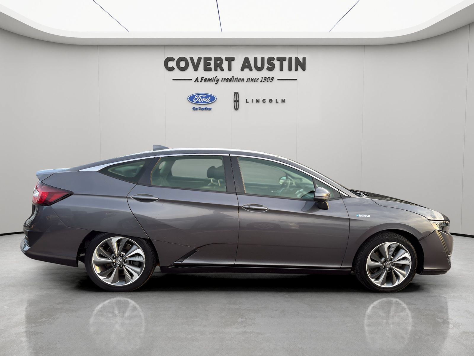 Used 2018 Honda Clarity Plug-In Hybrid image 6