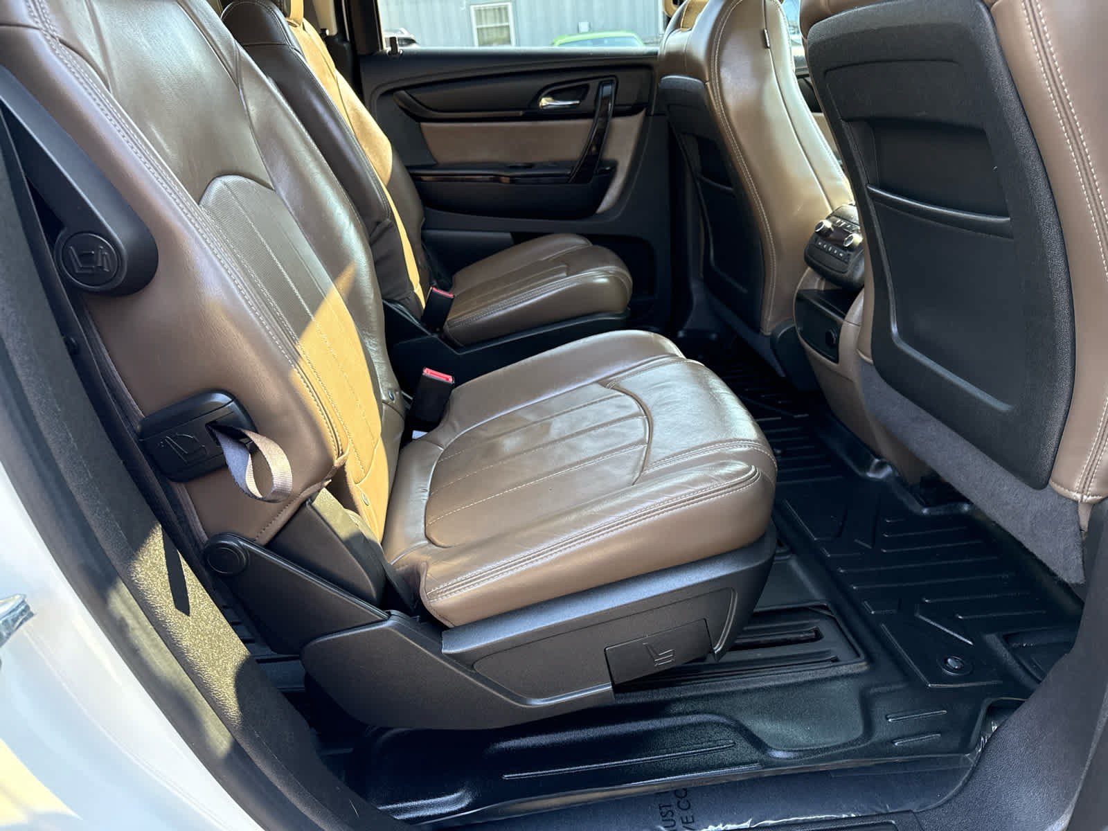 Used 2013 GMC Acadia SLT w/ Technology Package AWD/4WD image 14
