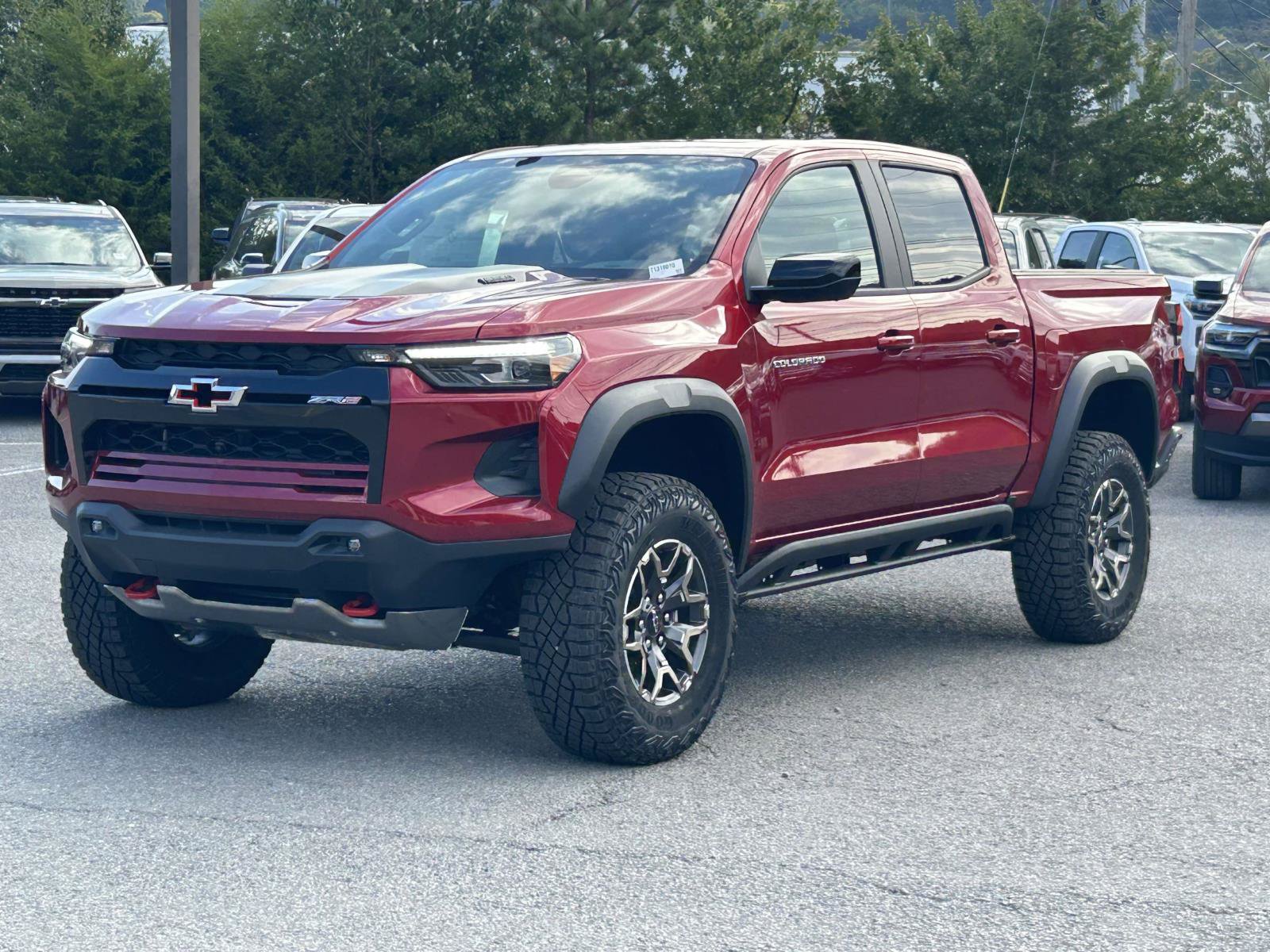 New 2026 Chevrolet Colorado ZR2 w/ Technology Package AWD/4WD image 3