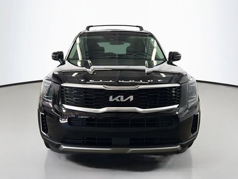 Used 2022 Kia Telluride S AWD/4WD image 2