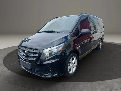 Used 2017 Mercedes-Benz Metris Passenger w/ Comfort Package image 1