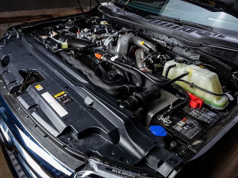 Used 2025 Ford F350 King Ranch w/ Chrome Package image 40