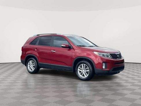 Used 2015 Kia Sorento LX FWD image 2