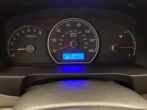 Used 2010 Hyundai Elantra GLS FWD image 24