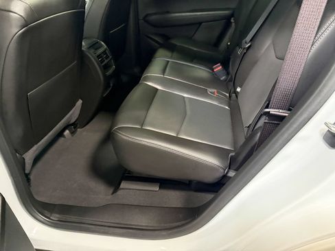 Used 2024 Cadillac XT5 Sportv AWD/4WD image 46