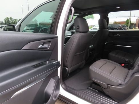 Used 2025 Chevrolet Traverse LT w/ Sun and Wheel Package AWD/4WD image 20
