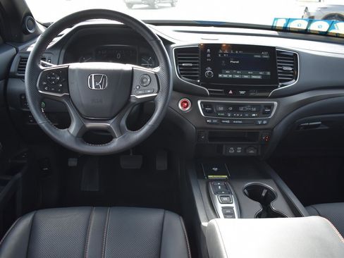 Used 2024 Honda Passport TrailSport image 23