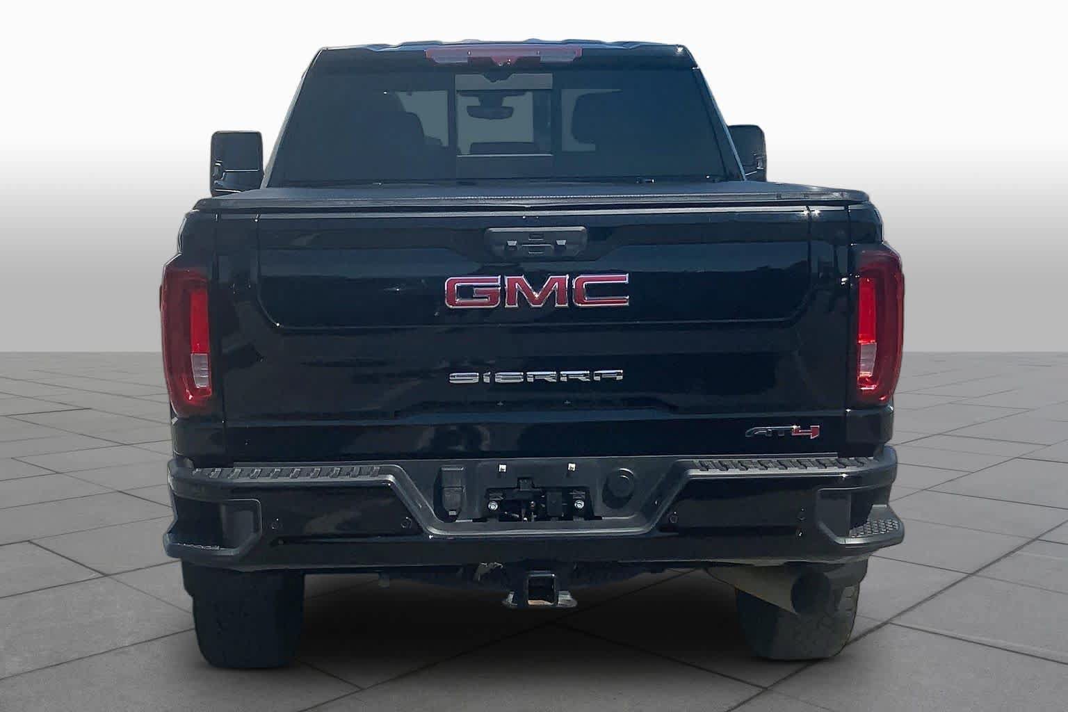 Used 2023 GMC Sierra 2500 AT4 w/ AT4 Premium Plus Package AWD/4WD image 5