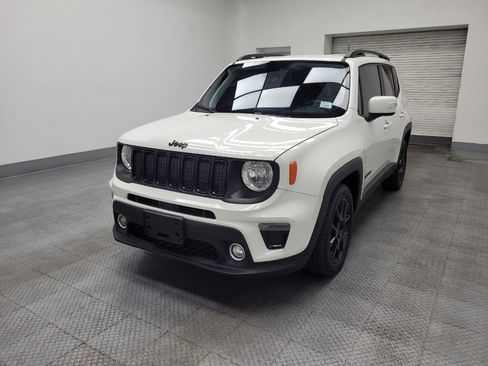Used 2020 Jeep Renegade Altitude FWD image 2
