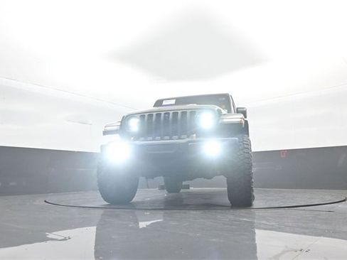 Used 2022 Jeep Wrangler Unlimited Rubicon w/ Xtreme Recon 35" Tire Package image 32