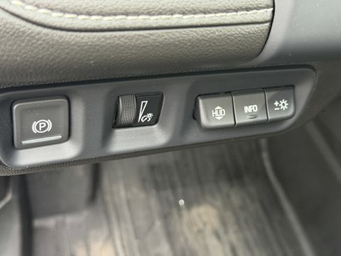 Used 2023 GMC Acadia SLT w/ Elevation Edition AWD/4WD image 14