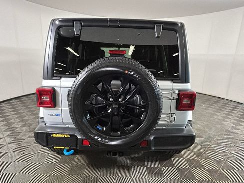 Used 2023 Jeep Wrangler Unlimited Sahara w/ Cold Weather Group AWD/4WD image 4