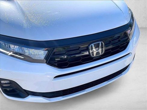 Used 2025 Honda Odyssey Touring image 28