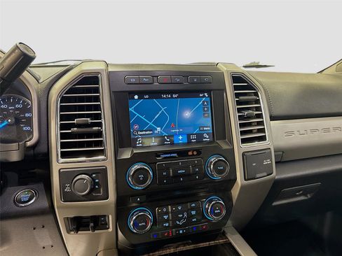 Used 2017 Ford F250 Lariat w/ Lariat Ultimate Package image 13