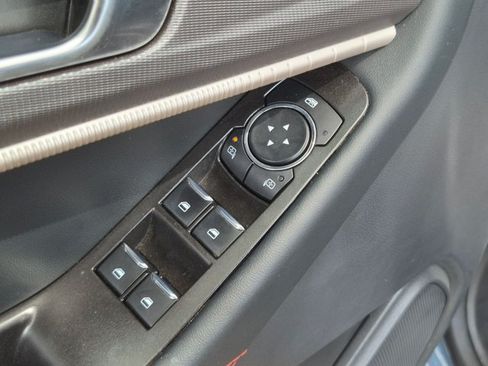 Used 2025 Ford Explorer ST-Line RWD image 10