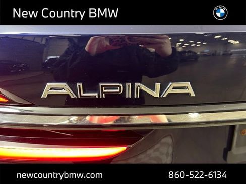 Used 2025 BMW ALPINA XB7 image 10