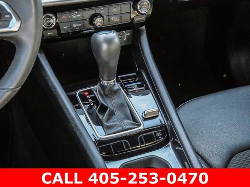Used 2024 Jeep Compass Latitude AWD/4WD image 27