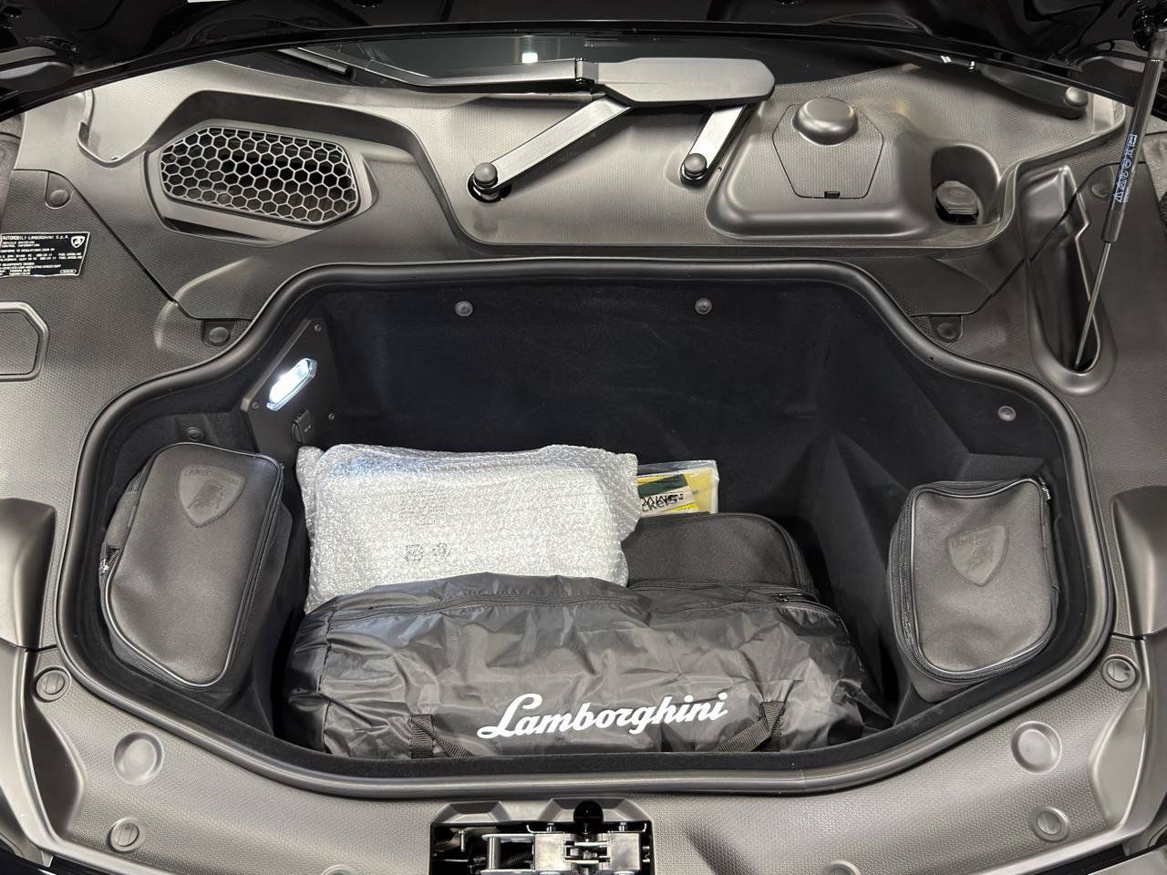 Used 2026 Lamborghini Temerario AWD/4WD image 22