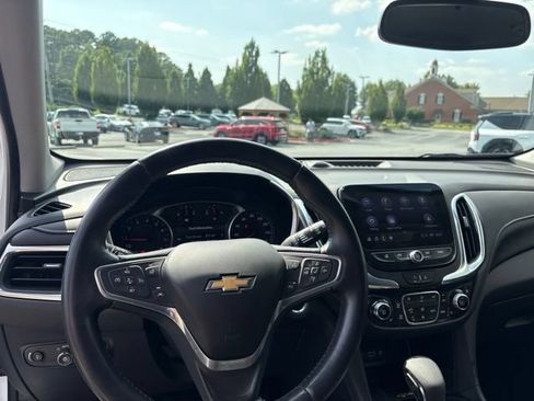 Used 2022 Chevrolet Equinox Premier FWD image 14