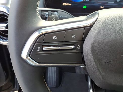 New 2026 Chevrolet Equinox EV LT image 16