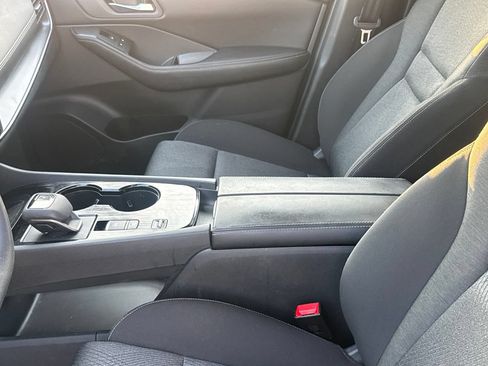 Certified 2024 Nissan Rogue SV FWD image 45