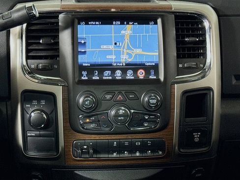 Used 2014 RAM 2500 Laramie w/ Convenience Group AWD/4WD image 11
