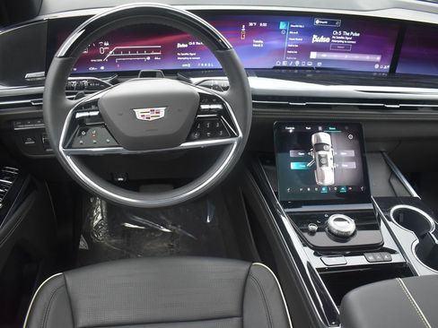 Certified 2026 Cadillac Escalade Sport w/ Touring Package image 14