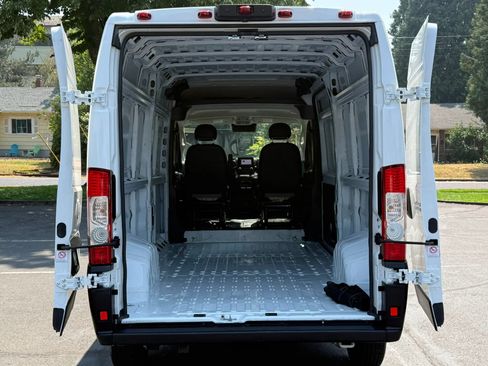 Used 2023 RAM ProMaster 2500 FWD image 21