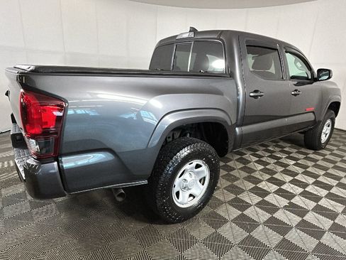 Used 2019 Toyota Tacoma SR w/ SR Convenience Package AWD/4WD image 2