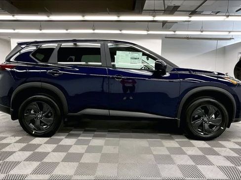 New 2026 Nissan Rogue SV AWD/4WD image 18