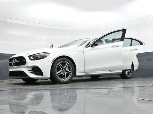Used 2023 Mercedes-Benz E 350 4MATIC Sedan image 45