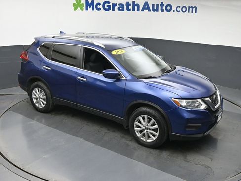 Used 2018 Nissan Rogue SV AWD/4WD image 3