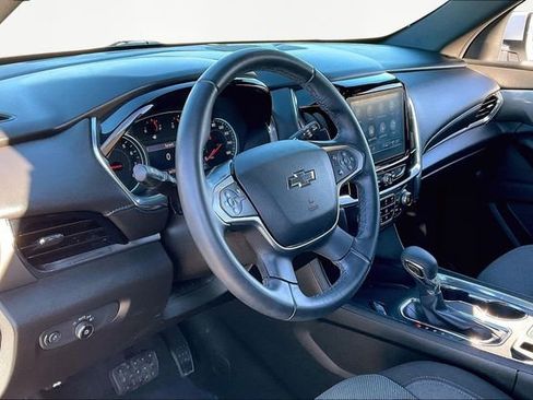 Used 2023 Chevrolet Traverse LT w/ Midnight/Sport Edition image 12