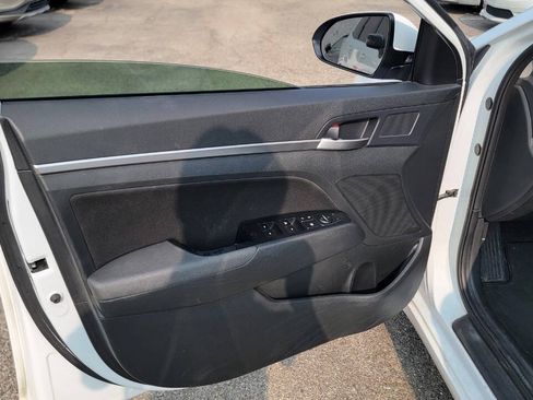 Used 2020 Hyundai Elantra Value Edition FWD image 23