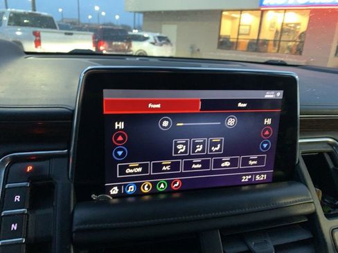 Used 2021 Chevrolet Suburban High Country w/ Premium Package image 20