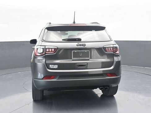 Used 2022 Jeep Compass Altitude image 9