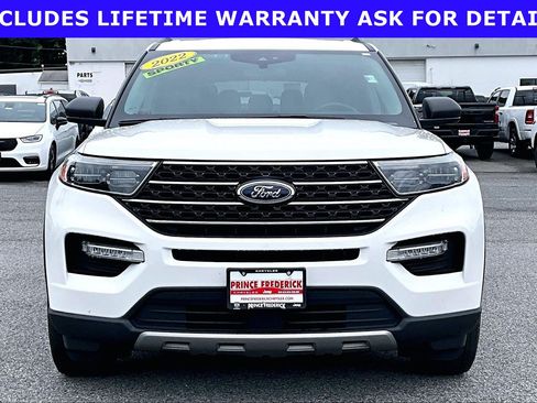 Used 2022 Ford Explorer XLT w/ Equipment Group 202A AWD/4WD image 2