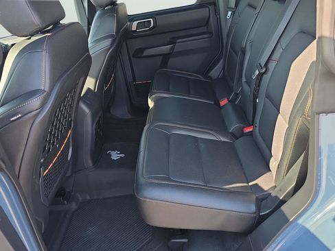 Used 2024 Ford Bronco Badlands image 41