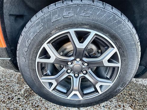 Used 2023 Jeep Wagoneer L Series III w/ Preferred Equipment Group image 31