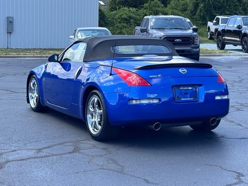 Used 2007 Nissan 350Z Touring RWD image 15