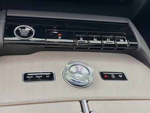 New 2025 Lincoln Navigator Reserve w/ Jet Appearance Package AWD/4WD image 17